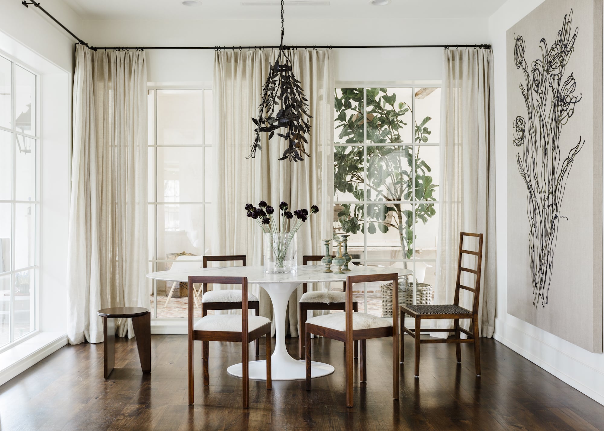 7 Tips For Artfully Mismatching Your Dining Chairs The Study Houston Dining Nook Designed By Margaret Naeve