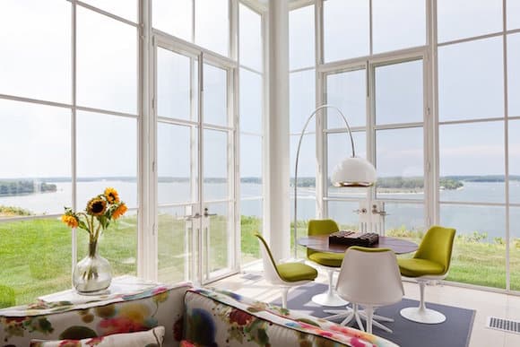 featured image for post: 18 Interiors with Stunning Windows