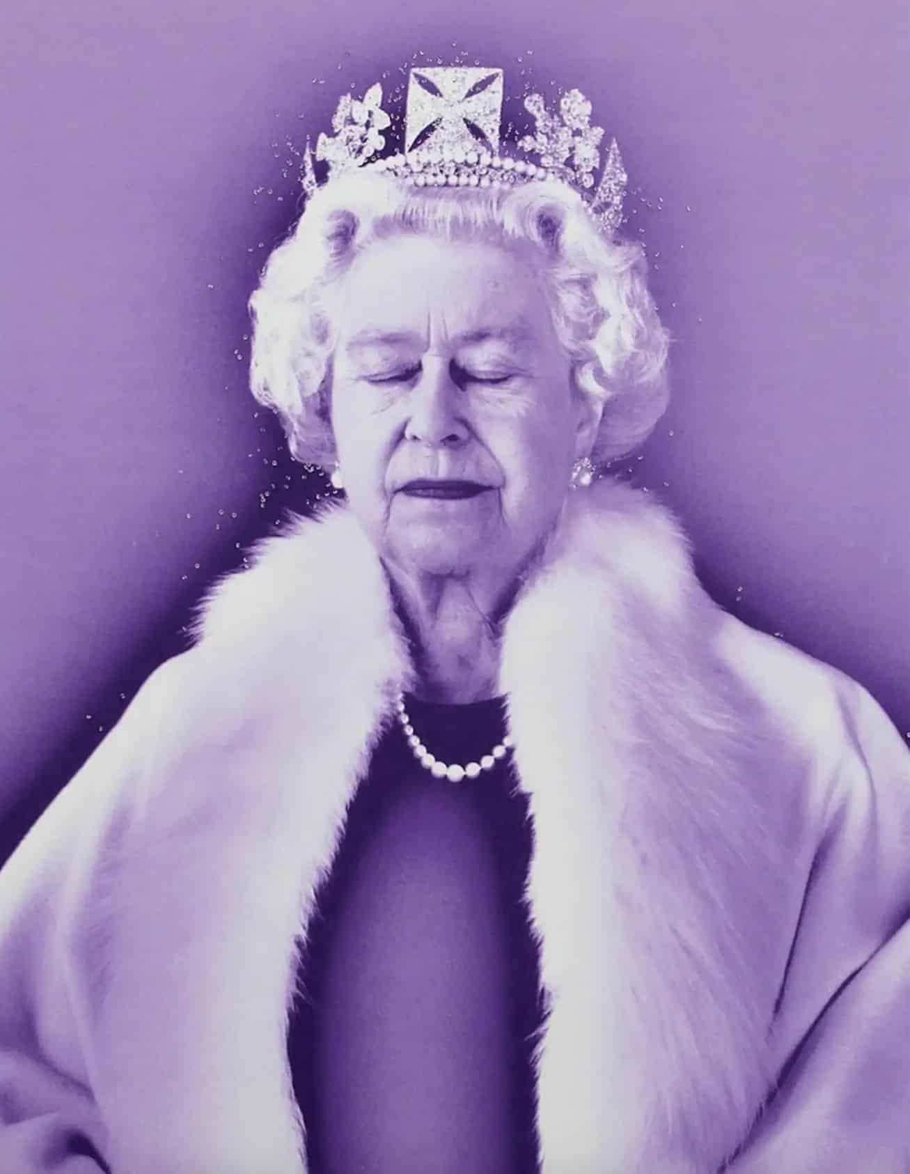 Chris Levine’s Portrait of a Shut-Eyed Queen Elizabeth Sparkles with Crystals