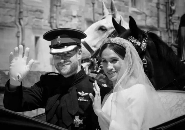 featured image for post: You Don’t Have to Be a Princess or a Bride to Look Ravishing in a Tiara