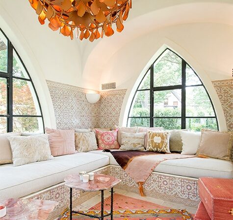featured image for post: 12 Mesmerizing Moroccan-Style Interiors