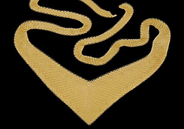 featured image for post: Silky and Sumptuous, Elsa Peretti’s Mesh Necklace Is a Classic for a Reason