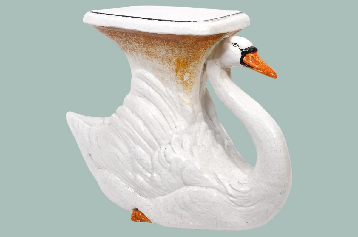 swans.jpeg