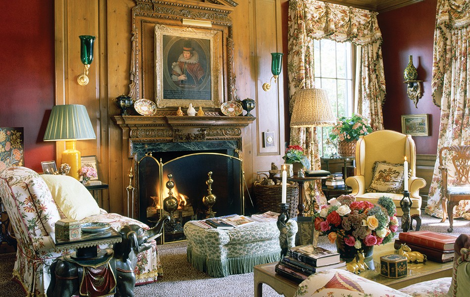 Modern Elegance vs. OldWorld Glamour Decorating Style Wars