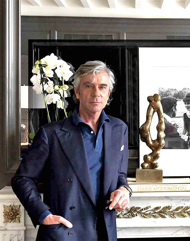 Bönan takes a hands-on approach to his projects, creating the designs for most of the furniture and lighting he includes and personally sourcing the art and antiques. Photo by Massimo Listri; Top: A classic-contemporary reception room at Florence’s Palazzo Tornabuoni, a members-only residence club. Photo courtesy of Michele Bönan