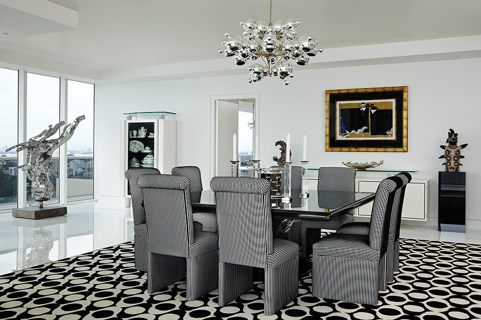 John Barman S High Impact Interiors 1stdibs Introspective The Visual Interest Remains Strong However Thanks To Boldly Layered Geometric Patterns As Seen In Dining Room Chandelier