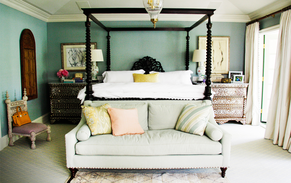 Moroccan chests and an Anglo-Indian bed pair well with de Kooning drawings. Photo by Coleen Rider