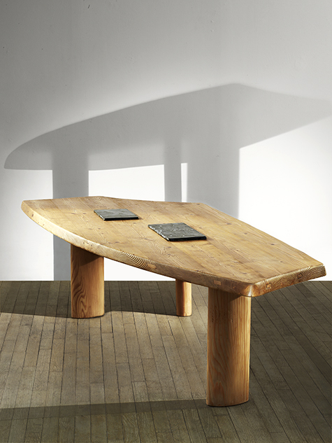 Table_Jeanneret1.jpg