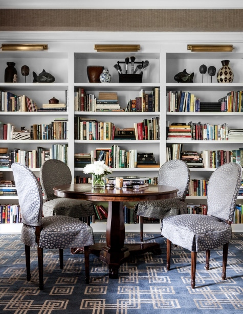 Chicago designer Tom Stringer Chicago home library