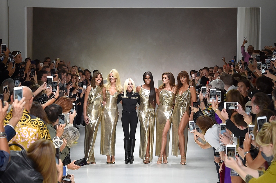 Carla Bruni, Claudia Schiffer, Naomi Campbell, Cindy Crawford, Helena Christensen and Donatella Versace at Milan Fashion Week 2017