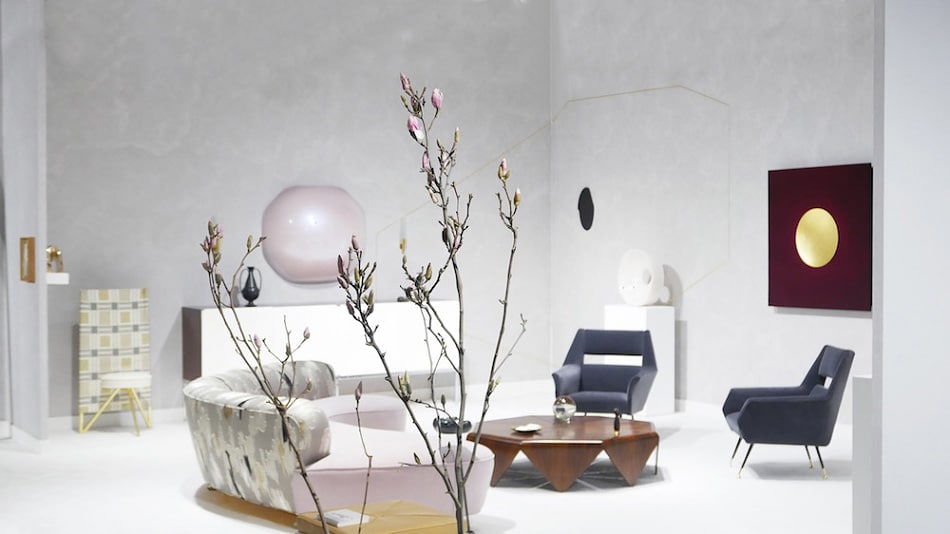 A rare Vladimir Kagan Serpentine sofa made in 1950, Presas by Craig Kauffman and works by Jorge Zalszupin, Antoine Philippon and Jacqueline Lecoq and Lita Albuquerque in the Peter Blake booth at Collective Design, 2018