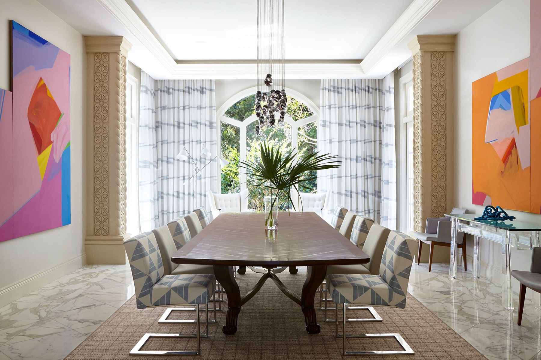 A dining room in Jupiter, Florida, designed by Frampton Co.