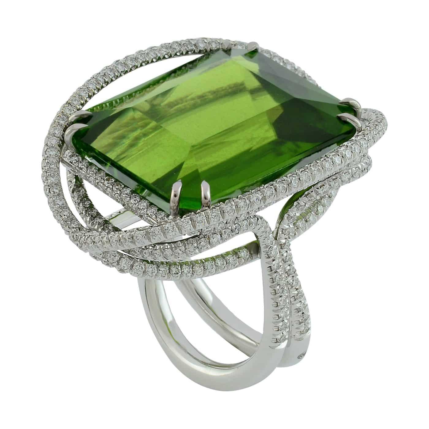 Margherita Burgener-Ring aus Weißgold mit Peridot und Diamanten