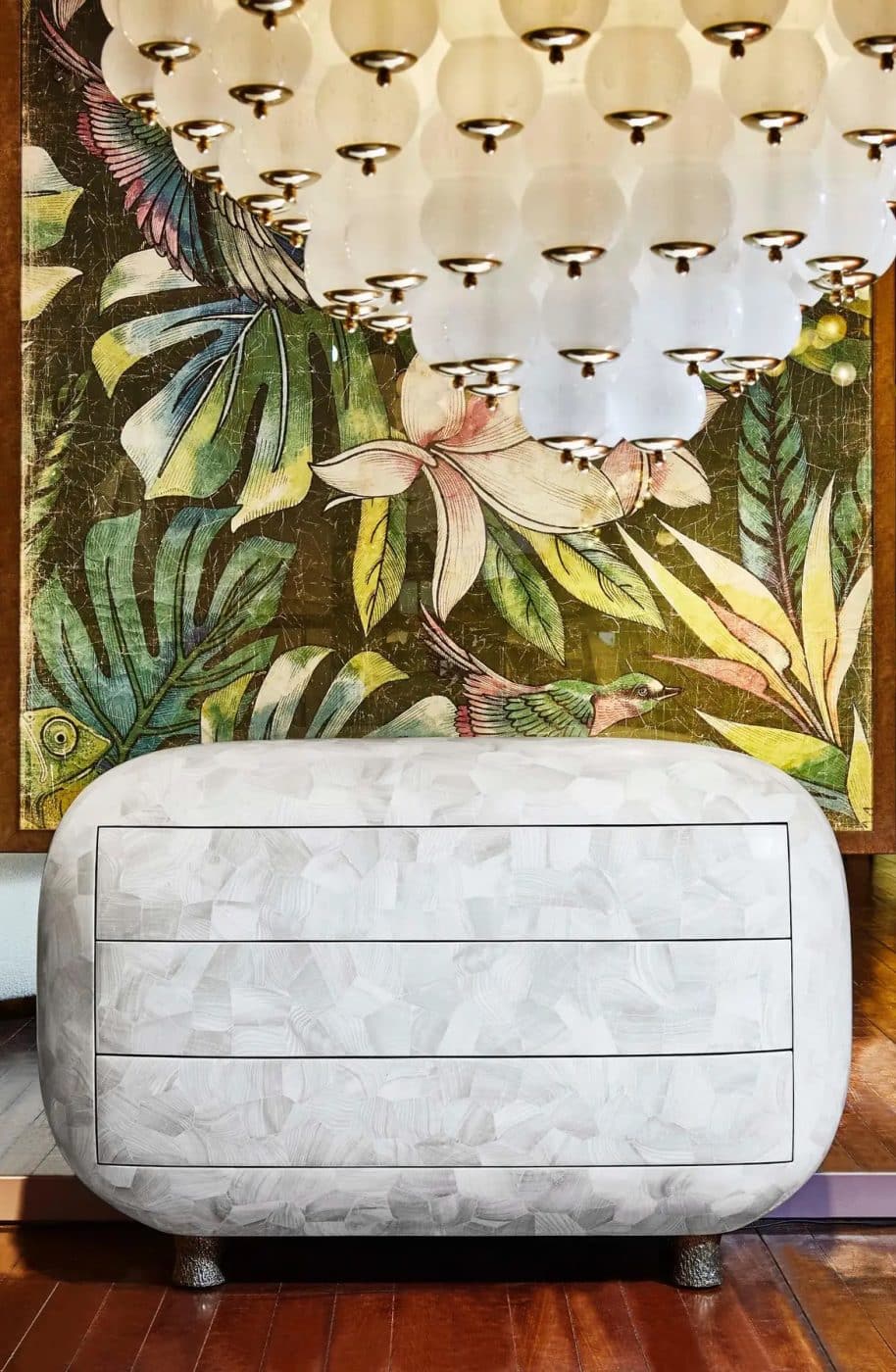 Commode Studio Glustin avec marqueterie en fossiles océaniques