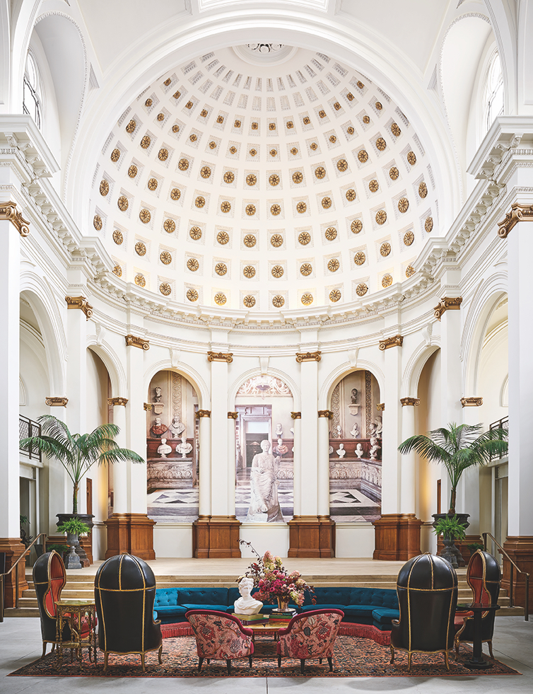 Intérieur de la Saint Joseph's Art Society, décoré par Ken Fulk