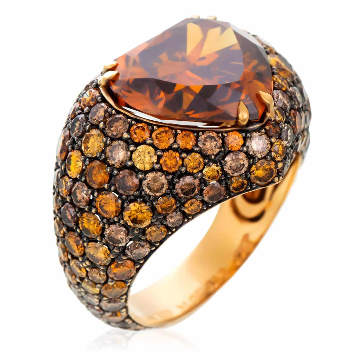 GIA-zertifizierter Cocktailring mit extravagantem herzförmigem 7,08-Karat-Diamanten in orange-braunen Farbtönen