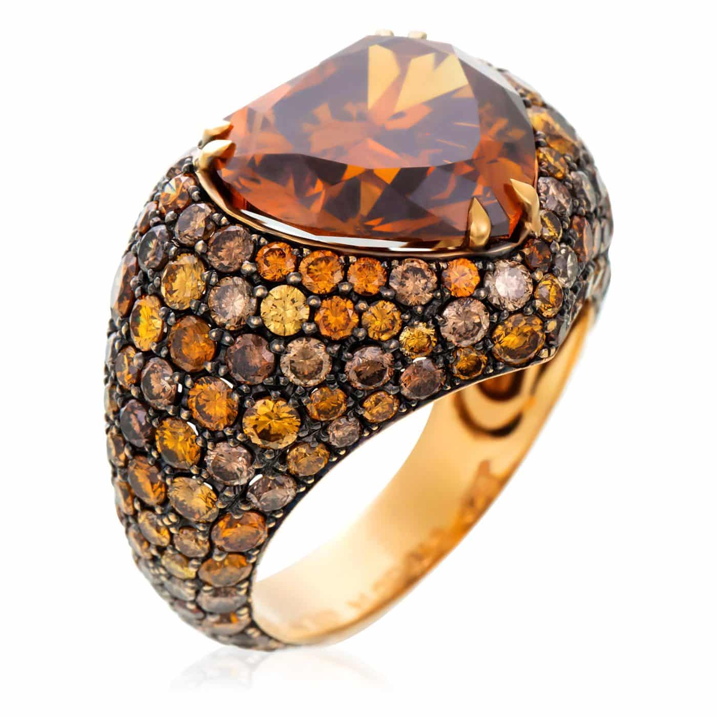 Bague cocktail, diamant en forme de cœur brun-orangé chic 7,08 carats certifié GIA