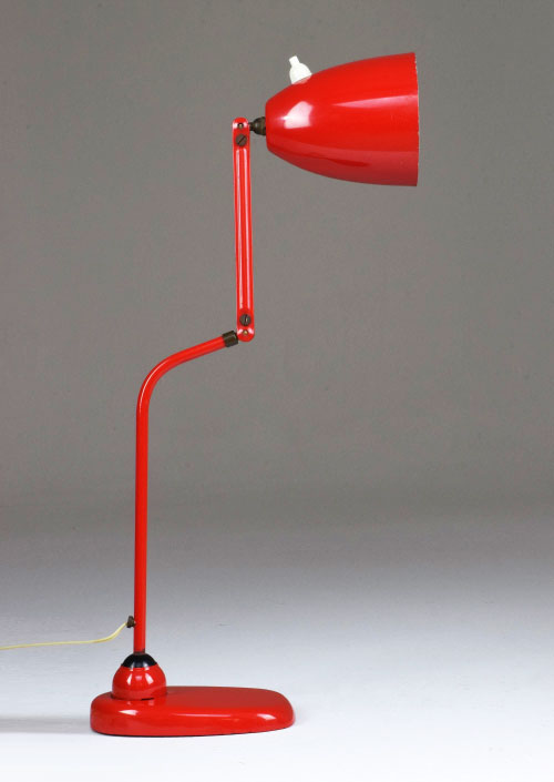Eine tomatenrote italienische Schreibtischlampe aus den 1950er-Jahren