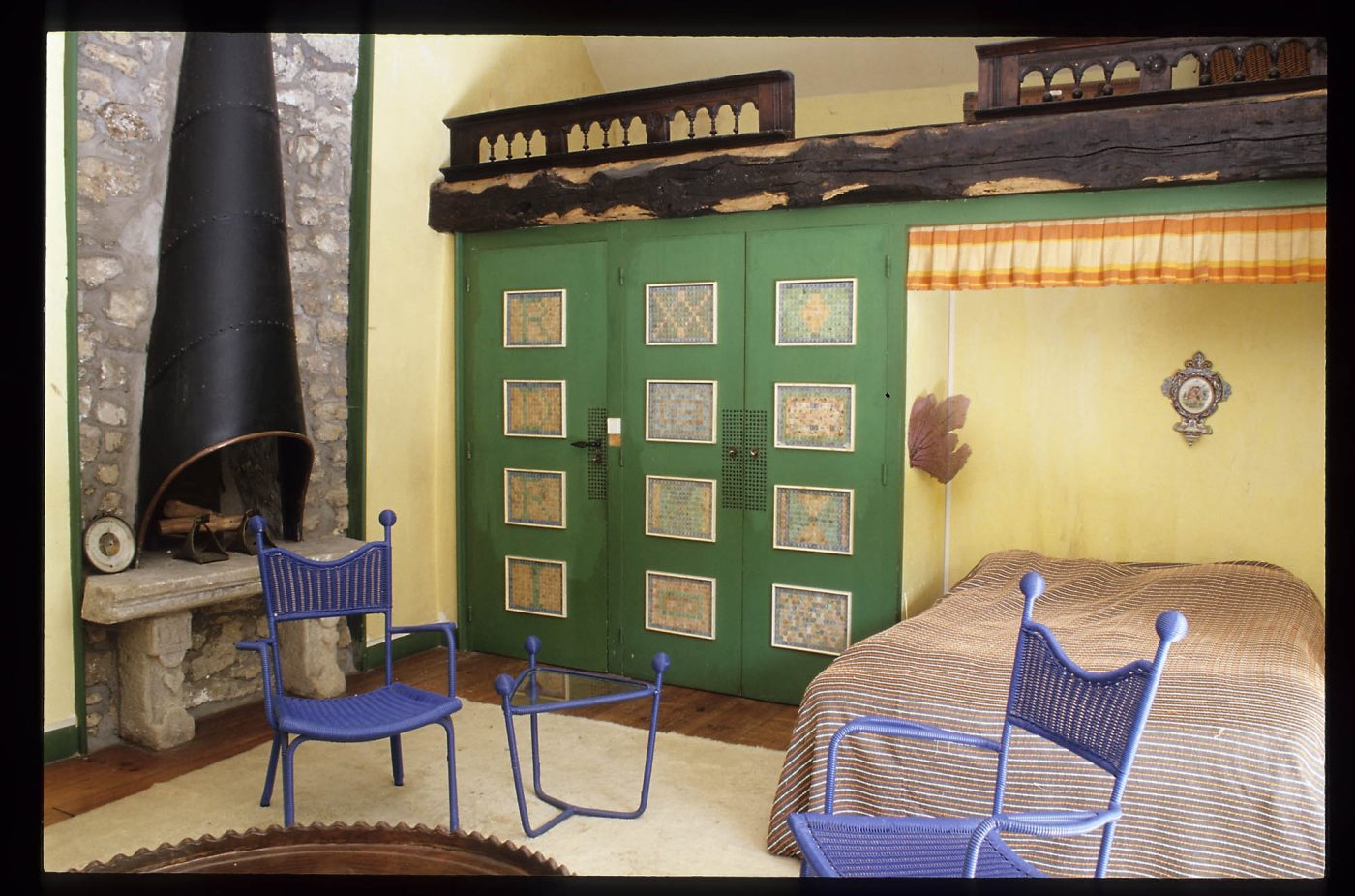 Chambre à coucher de Jean Royère dans sa maison en Bretagne